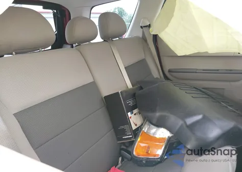 2008 Ford Escape Xlt z USA, uszkodzony, nr VIN 1FMCU03Z78KC83102